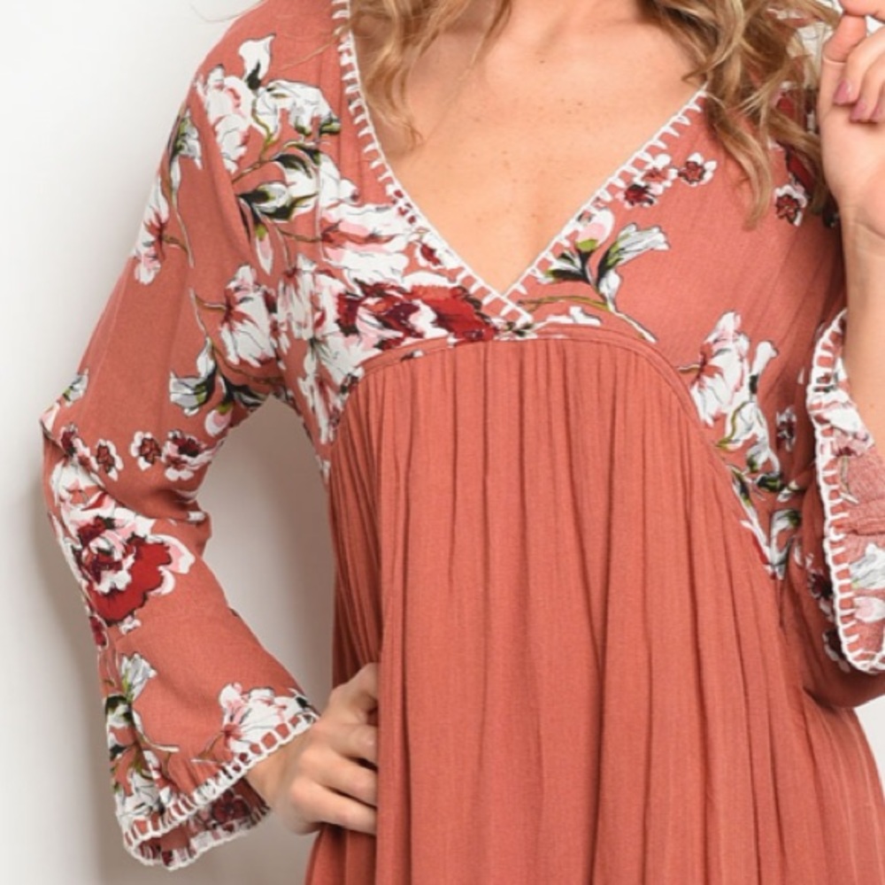 V Neck Bell Sleeve Dress - Picture 5 of 5